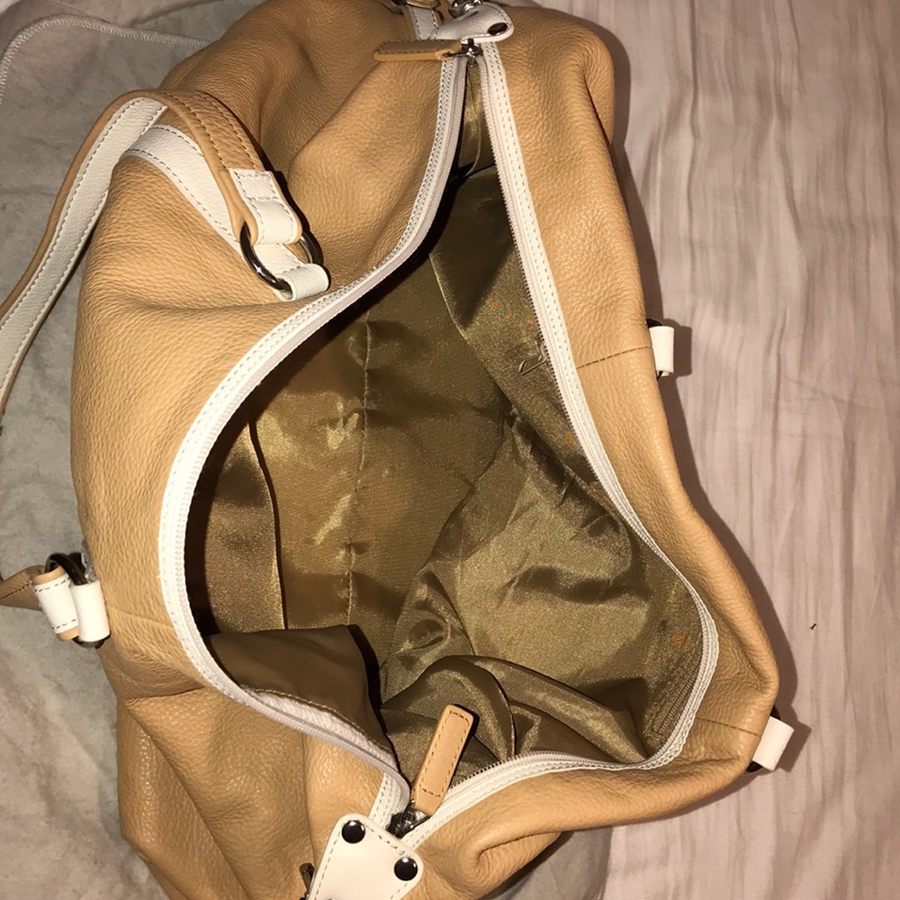 Levenger Tan and White Travel Bag - Picture 5 of 6